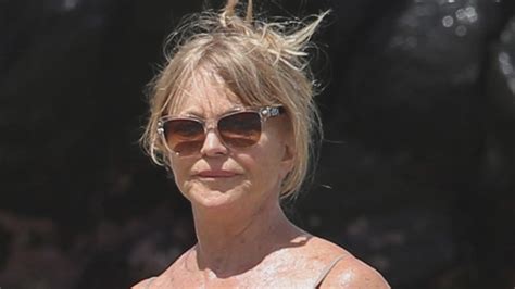 Goldie Hawn 70 Flaunts Flawless Beach Body In Nude Swimsuit