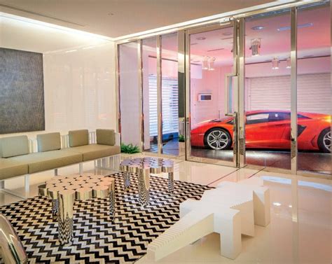 Nederlands deze website werd zojuist geregistreerd. Luxus Immobilien - Aufzug bringt Ihr Auto mit in die Wohnung