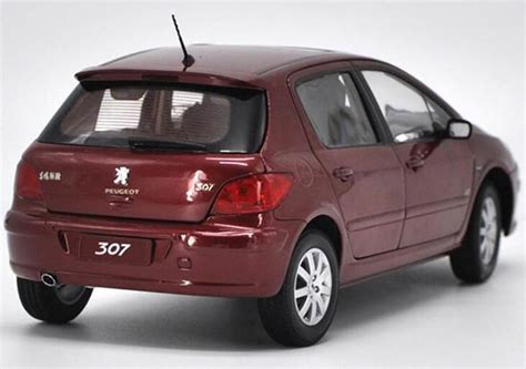 Diecast Peugeot 307 Car Model 118 Scale Wine Red Golden Vb1a755