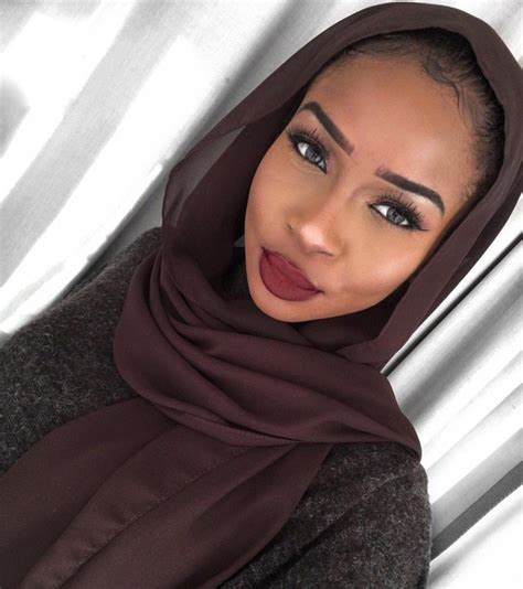 Pin On Hijabis In Black