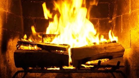 It originally aired from 1966 to 1989 on new york city television station wpix (channel 11), which revived the broadcast in 2001. Yule Log Channel On Direct Tv - Sb Gi5wwwa5ckm / Directv now wins the channels game, with more ...
