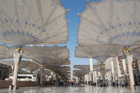 westward   umbrellas  al masjid al nabawi flickr