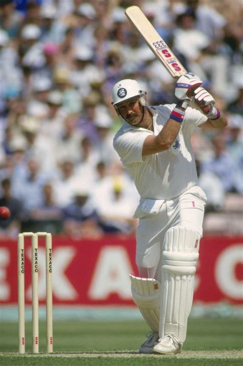 Graham Gooch Batting England 1990 World Cricket Cricket Bat Test