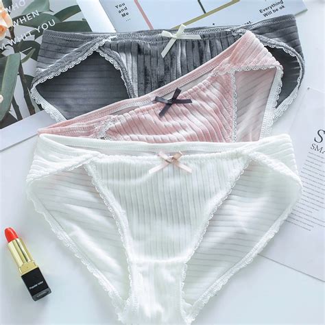 Sexy Velvet Fabric Bralette Womens Cute Bra And Panties Set Wirefree