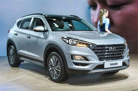 The hybrid model starts at $30,235 and is a new addition to the lineup. Comparison of Hyundai Tucson Facelift vs MG Hector Plus ...