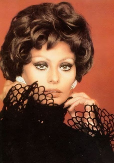 Sofia Loren Italian Beauty She Movie Classic Beauty Old Hollywood