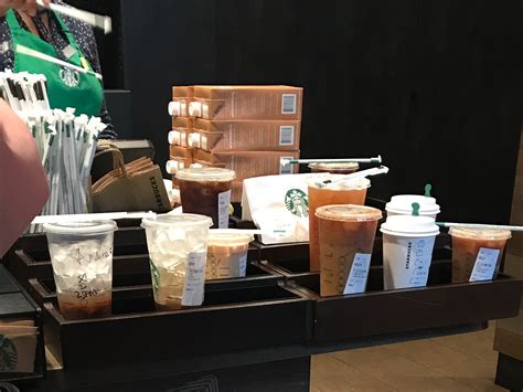Starbucks Attempts To Fix Mobile Ordering Review Business Insider
