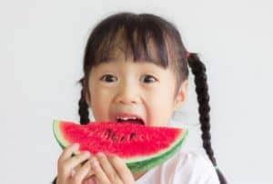Cara diet tanpa makan nasi). 6 Cara Agar Anak Mau Makan Buah, Orangtua Perlu Tahu ...