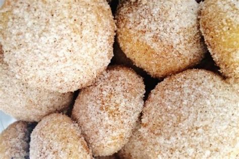 Having a christmas cookie party, christmas cookie making party or christmas cookie exchange party? Polvorones: a soft crumbly cinnamon cookie aka Mexican ...