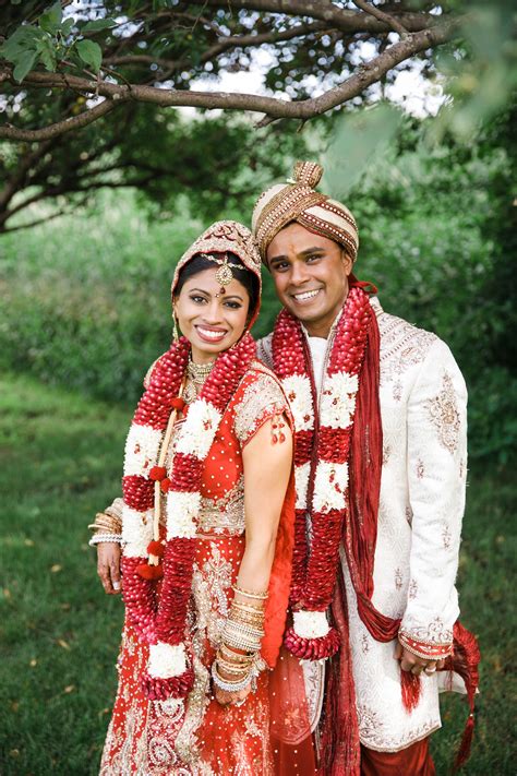 A Traditional Indian Wedding At A Bulae In St Paul Minnesota