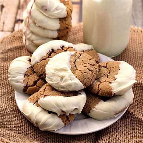 White Chocolate Dipped Gingersnaps 2