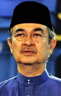 Abdullah adalah anak sulung daripada. Perdana Menteri Malaysia: Senarai Perdana Menteri Malaysia