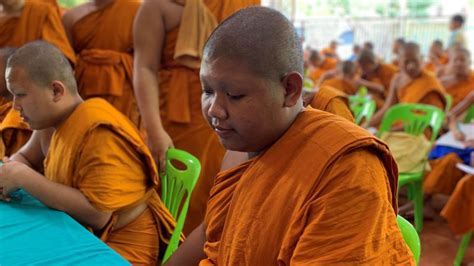 Why Thailand Is Putting Its Buddhist Monks On A Diet Cnn