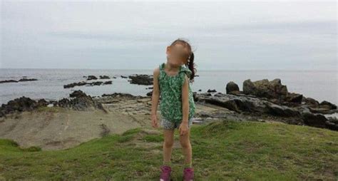 日本女童身后惊现幽灵武士照片走红网络 图 新闻频道 中国青年网