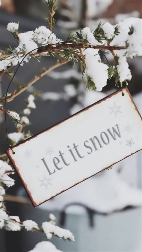 Aesthetic Christmas Let It Snow Wallpapers Wallpaper Cave