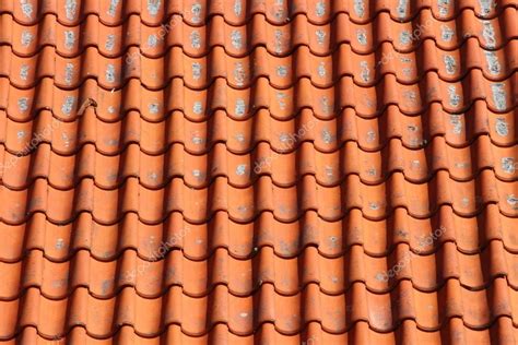 Ver más ideas sobre texturas, textura, patrones de cerámica. Telhado de telha de barro vermelho na antiga fazenda casa ...