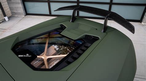 Matte Army Green Lamborghini Huracán Performante Gets New Wheels Adv