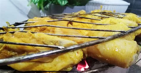 Ayam bakar literally means roasted chicken in indonesian and malay. Resepi Ayam Bakar Percik Ayamas - Surasmi D