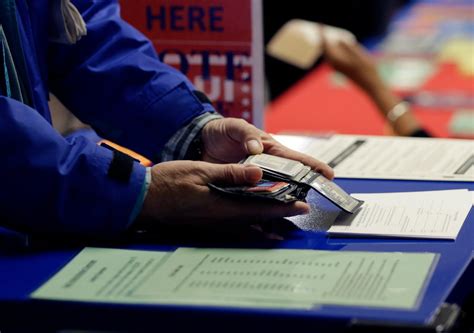 Texas Agrees To Soften Voter Id Law After Court Order The New York Times