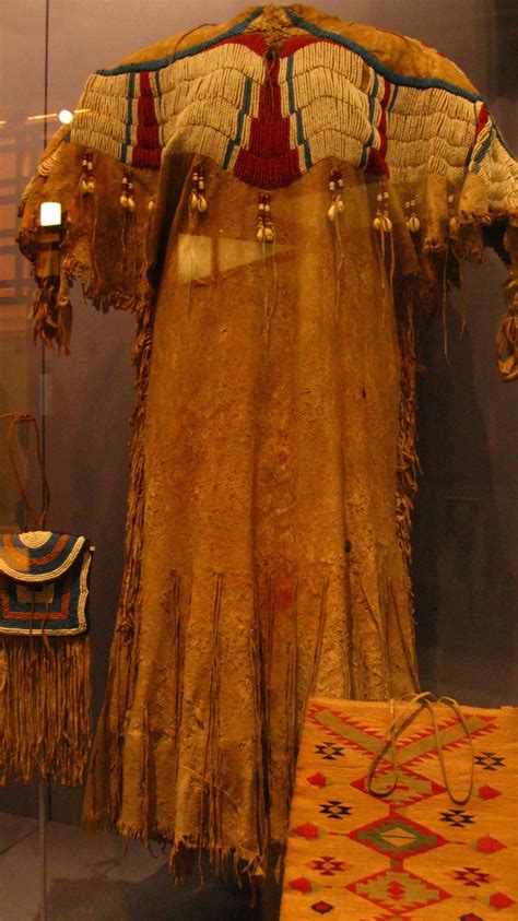 native-american-dress,-native-american-clothing,-native-american-fashion