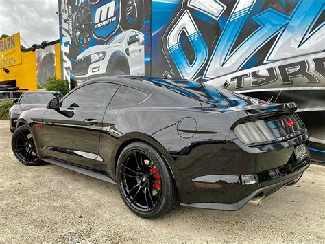 Ford Mustang Gt S550 Black P51 Wheels 101rf Wheel Front