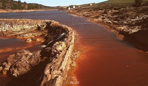El Río Tinto Y Sus Cianobacterias Sirven A La Nasa Para Preparar La