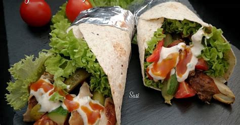 Kebab dengan berbagai variasi rasa dan bentuk sebenarnya hampir selalu memiliki kesamaan. 266 resep kebab ayam enak dan sederhana ala rumahan - Cookpad