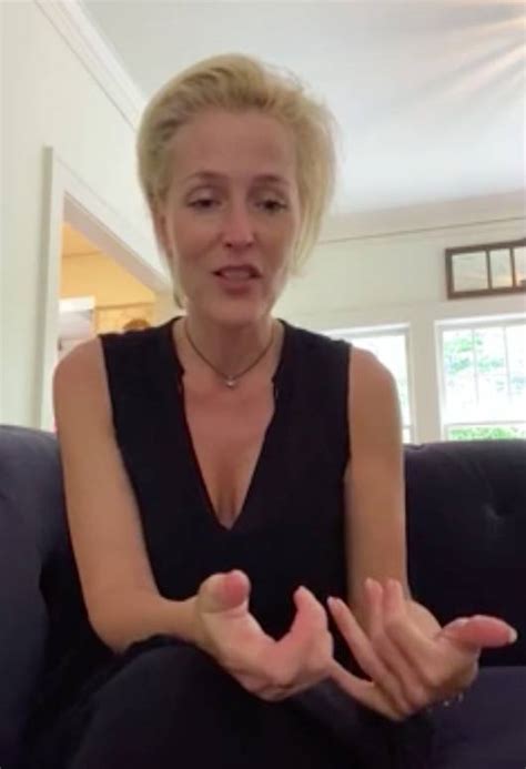 Gillian Anderson Vows Never To Wear A Bra Again After Lockdown Ladbible