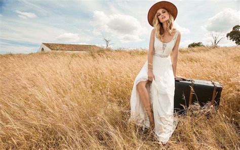 Finden sie ihr perfekte brautkleid bei uns. Brautmoden Abtsgmünd - Gaby Nagel - Heiraten mit braut.de