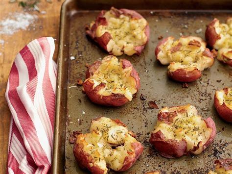 Blogger and tv chef ree drummond serves up exclusive, mouthwatering recipes—with fewer calories and less fat. 6 Healthy Comfort Food Recipes From The Pioneer Woman ...