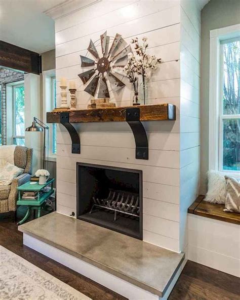 80 Incridible Rustic Farmhouse Fireplace Ideas Makeover 67