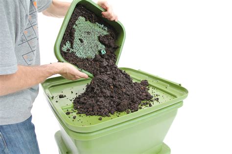 Maze Hungry Bin Worm Farm Flow Composting System Greenlife