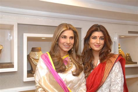 Dimple Kapadia And Twinkle Khanna Gorgeous Mother Beautiful Daughter