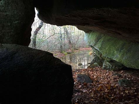 Hiking Craving Adventure Check Out The Dinosaur Caves In Eastern Ct