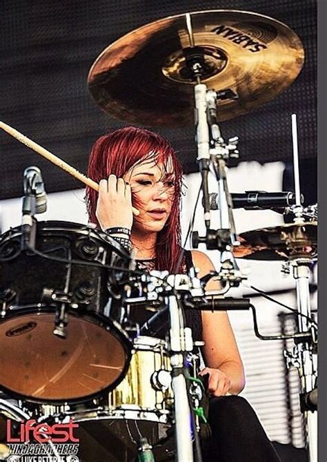 The Beautiful And Talented Jen Ledger Of Skillet Skillet Band Female Drummer Christian Rock