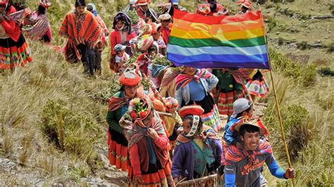 día internacional de los pueblos indígenas ¿cuántos pueblos originarios hay en perú infobae