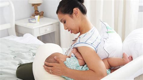 Lactancia Materna Posiciones Posibles Para Dar El Pecho