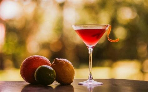 The 10 Most Popular Cocktails In The World — The Three Drinkers
