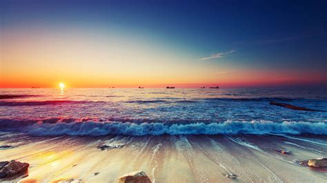 Download Beach Waves Sunrise Uhd Wallpaper