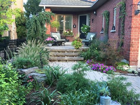 Check out these simple front yard landscaping ideas that you could diy on the weekend. The 25+ best No grass landscaping ideas on Pinterest | No ...