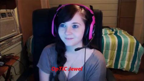 Top 5 Hottest Girl Gamers Youtube