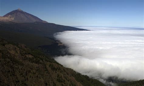 Tenerifes Mount Teide Volcano Rocked By 22 Earthquakes In Four Days
