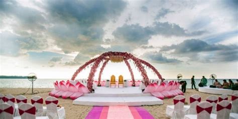 Beach Wedding Ideas How To Plan A Beach Wedding On A Budget