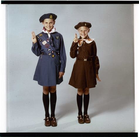 Brownie and Girl Guide Uniforms Canada circa 1975 | Girl Guides of ...