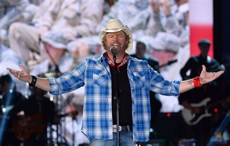toby keith now 2023 age net worth health issues why he took a break from music and latest