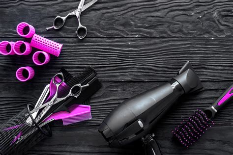 Most northern and eastern european languages that have this word have probably borrowed it from german. Die Geschäftsstelle der Figaro GmbH Meiningen - Ihre ...