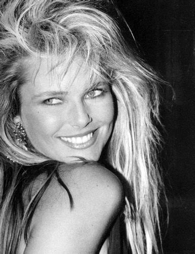 Nohanoor Christie Brinkley