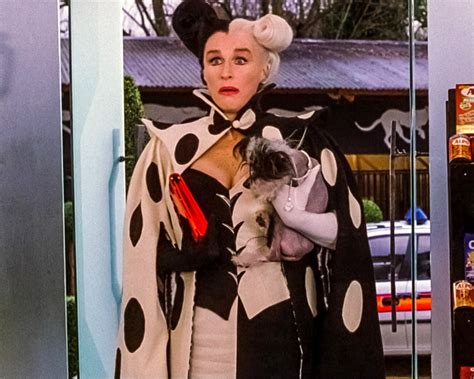 Cruella Deville 102 Dalmatians