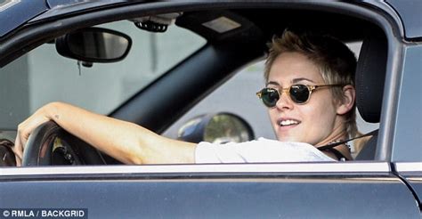 Kristen Stewart And Stella Maxwell Cruise After Nudes Hack Daily Mail