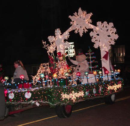 Make a christmas around the world kiddie float for a christmas parade. Unique Ideas For Christmas Parade Floats - This list of unique christmas gifts will help you ...